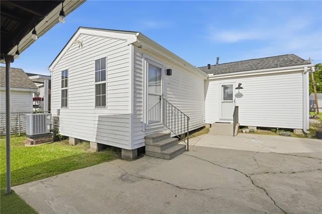 327 WAINWRIGHT Avenue – photo 4