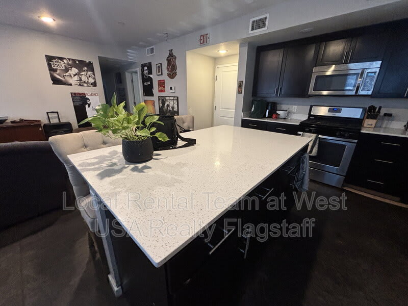 522 S Fountaine St – photo 4