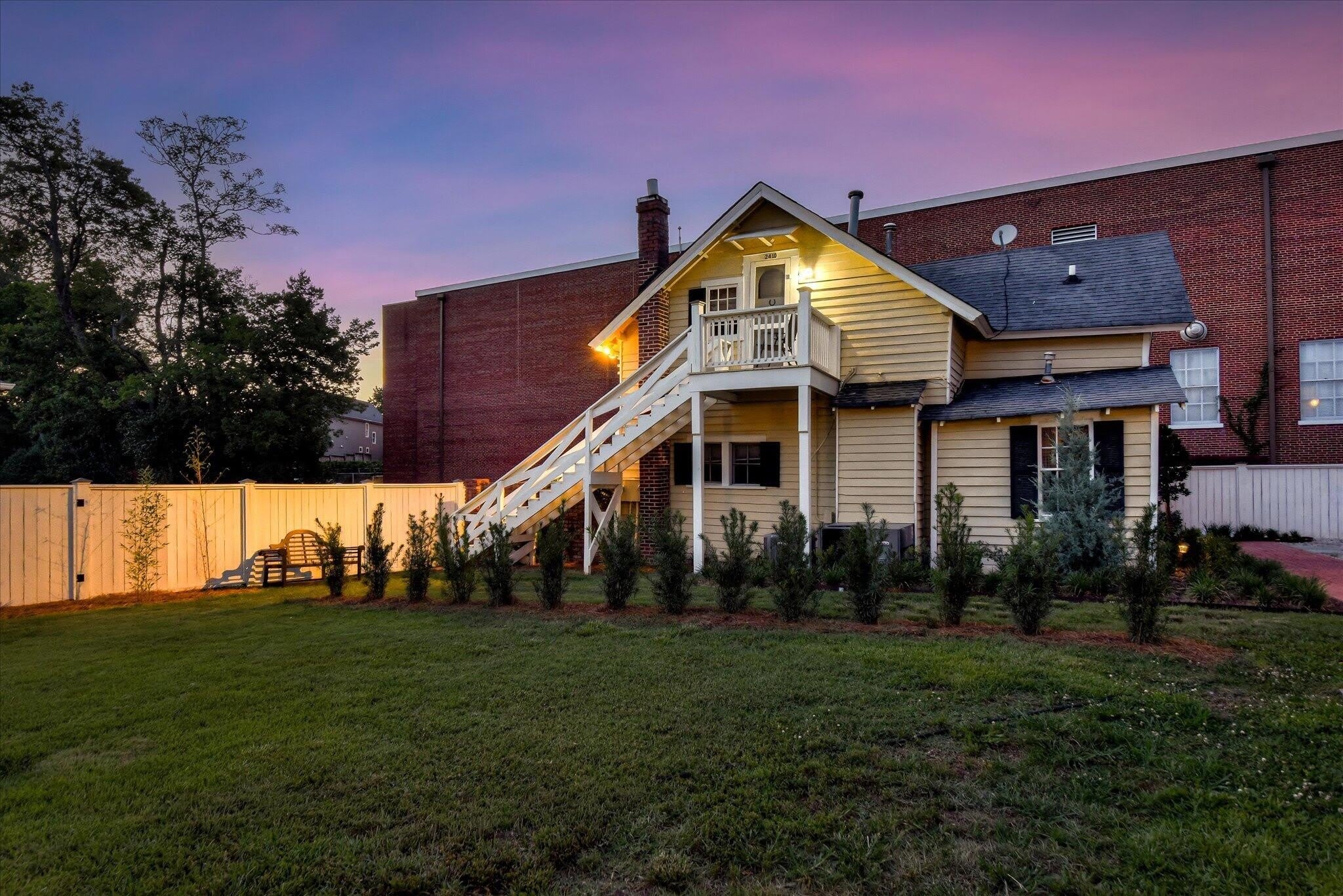 241 Laurens Street SW – photo 2