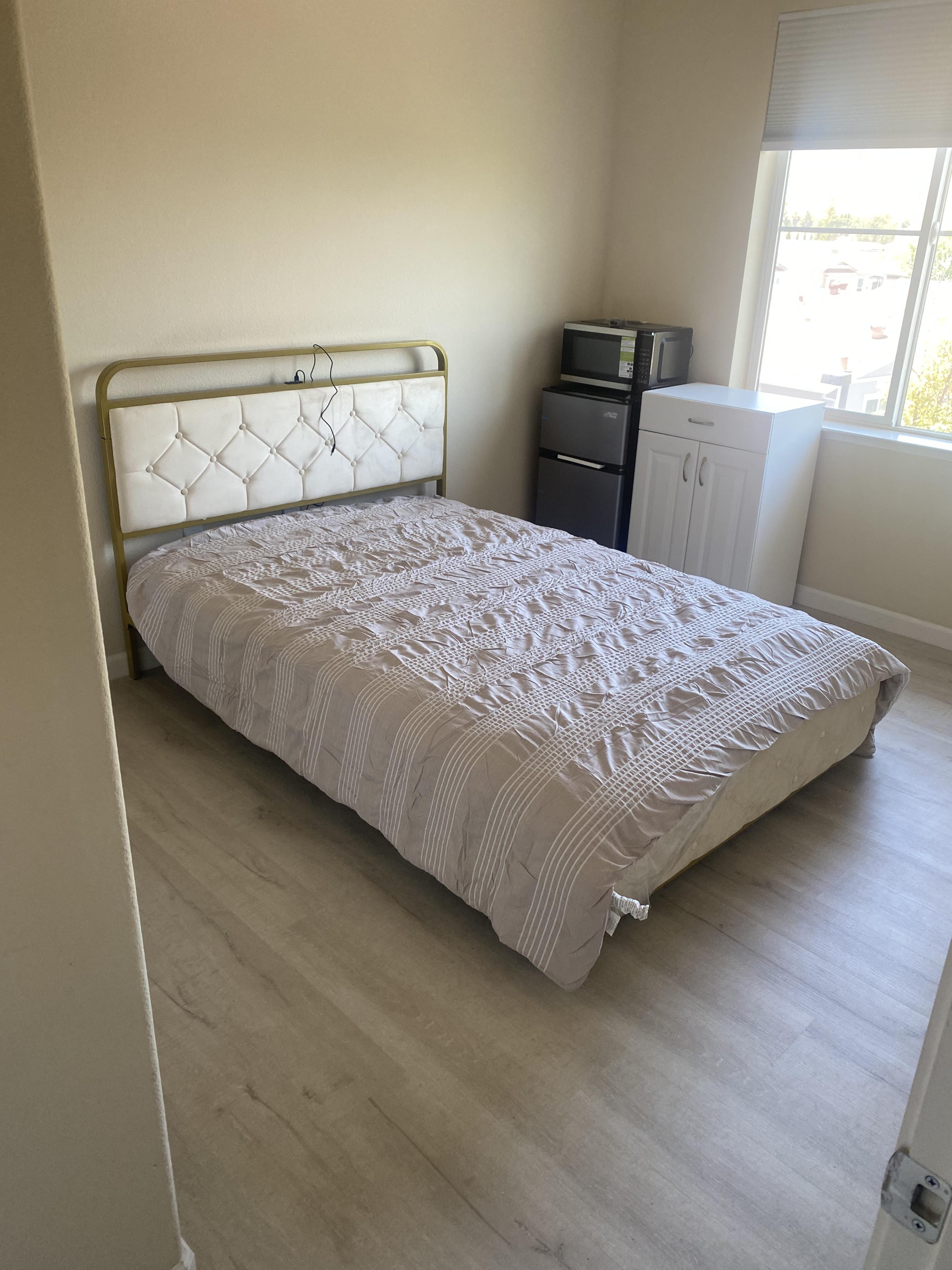 185 Esfahan Dr – photo 1