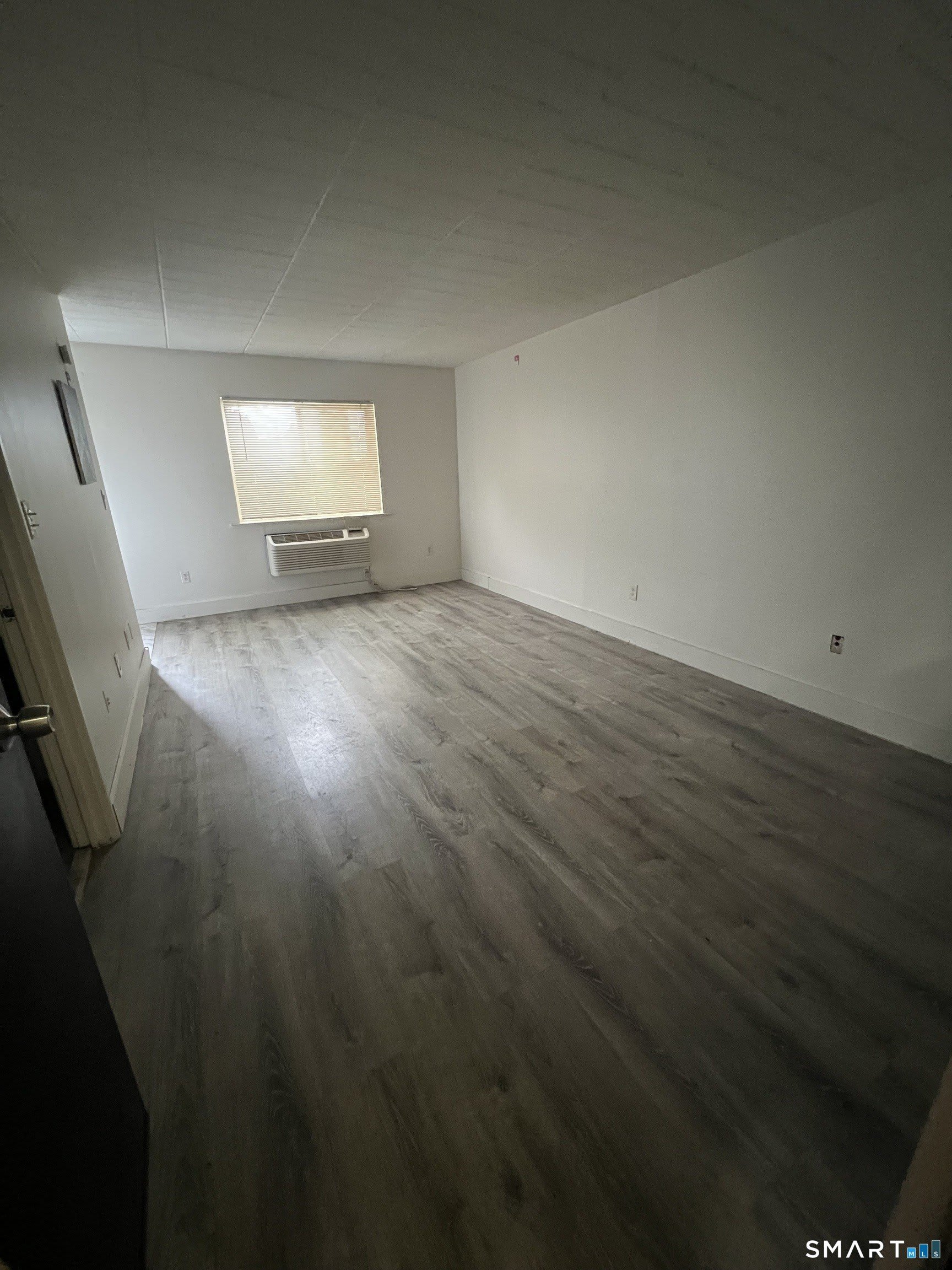 1575 Boston Avenue – photo 3