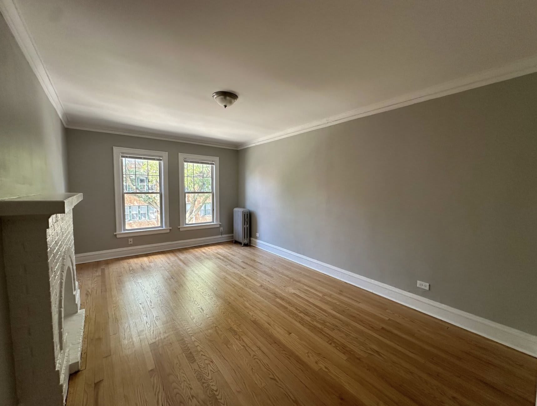 2341 W Rosemont Ave – photo 2