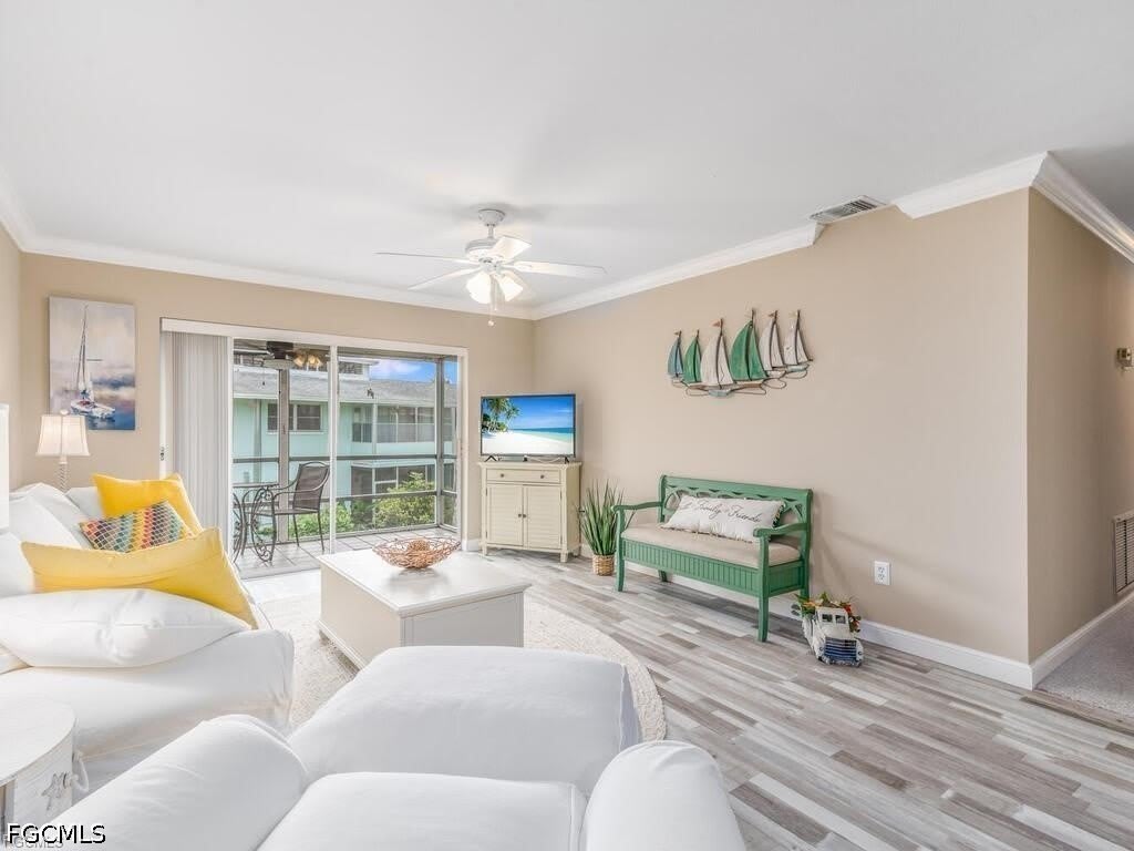 1010 Tropic Terrace – photo 5