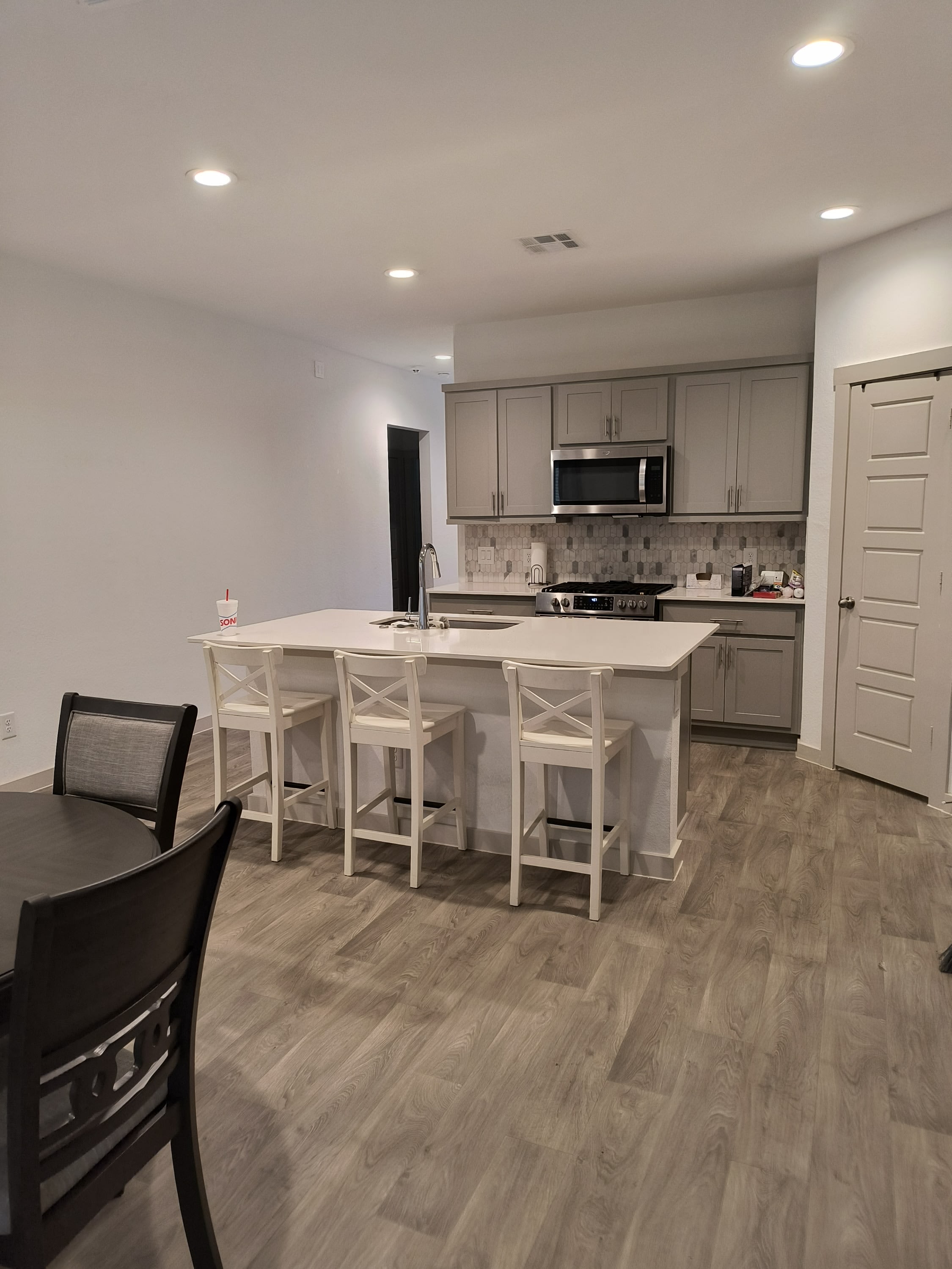 350 Silverbridge Court – photo 3