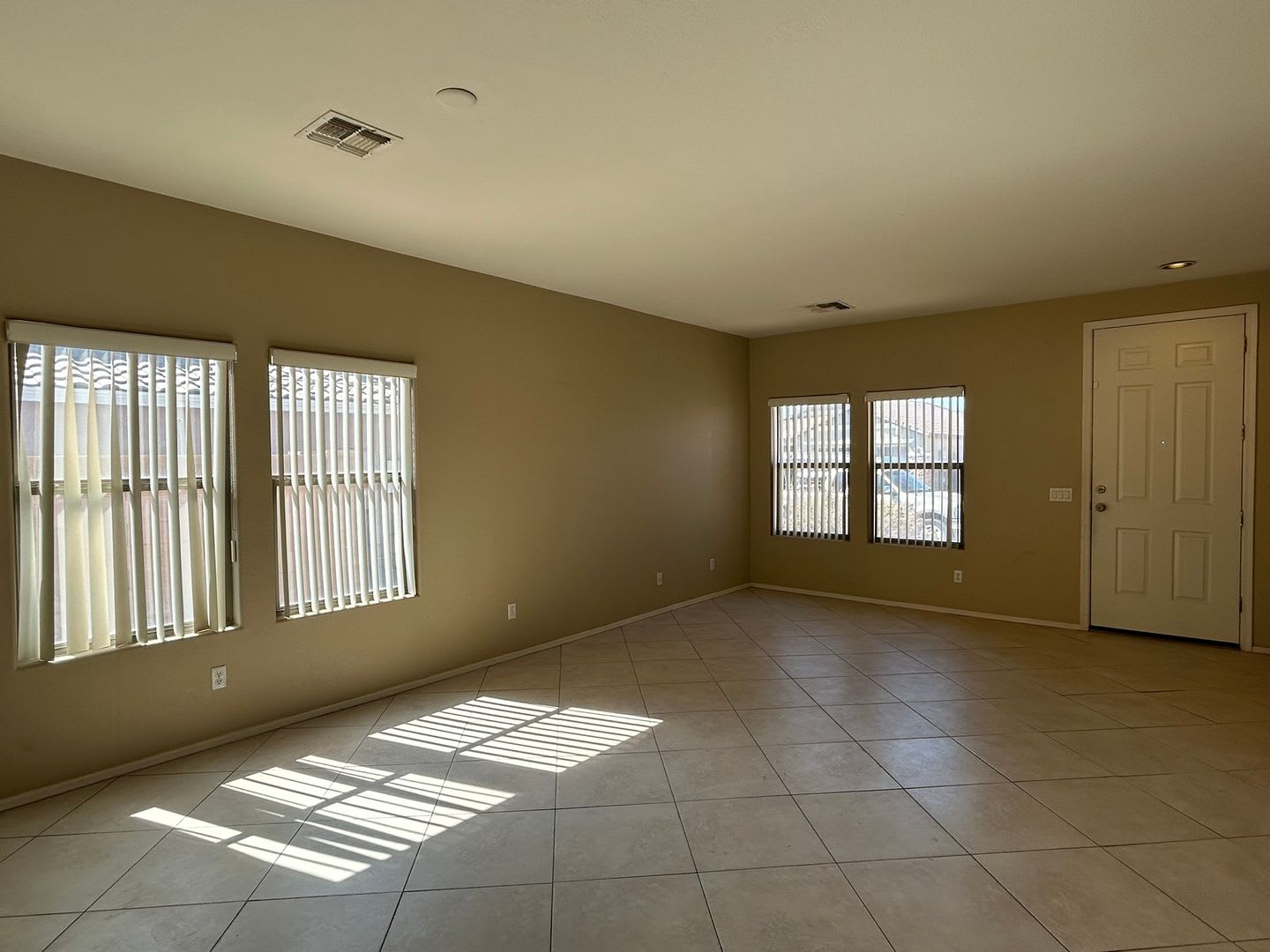 Beautiful Buckeye Home Nancy Ln – photo 2