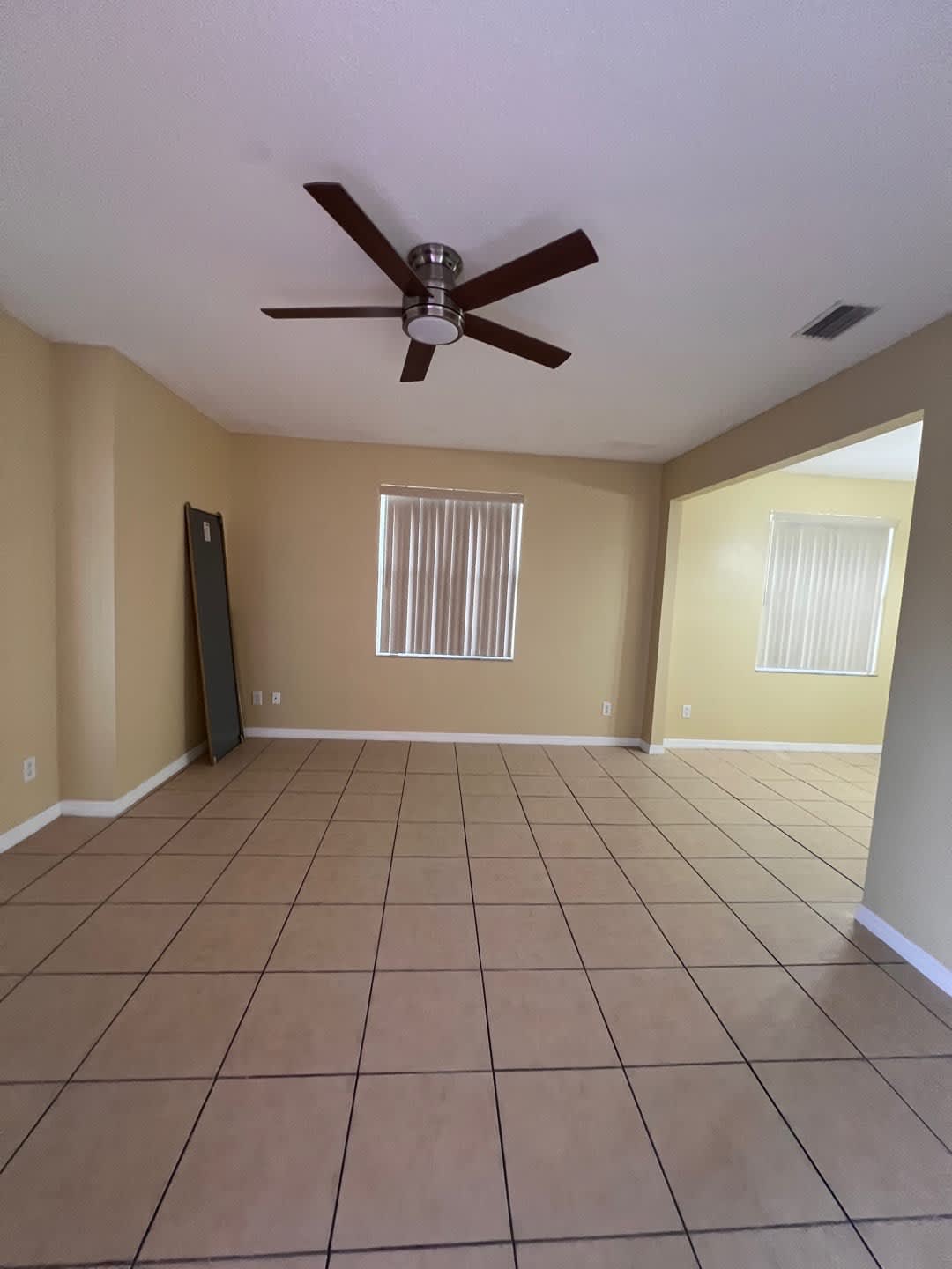201 Watts Lane – photo 3