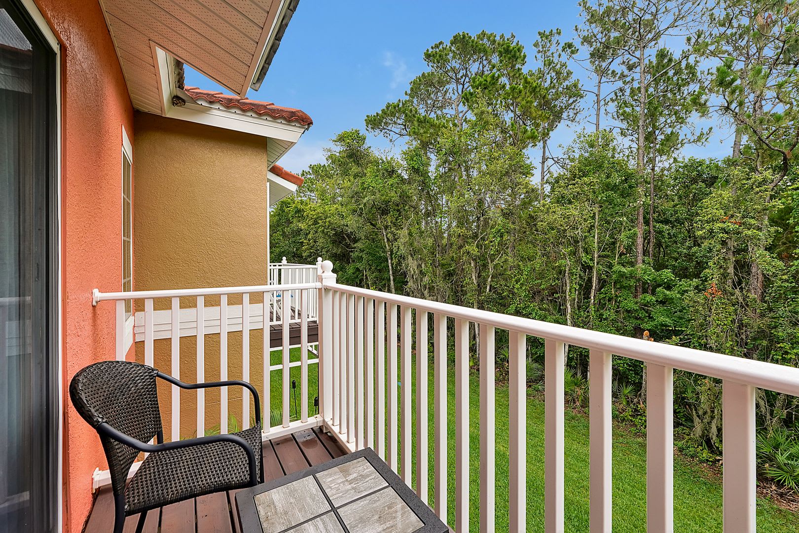 Fully Furnished Available For A Minimum 1 Year Lease – photo 5