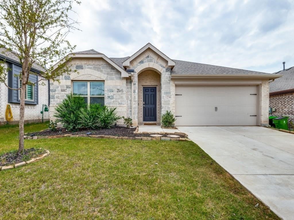 1236 Rosebush Road – photo 1