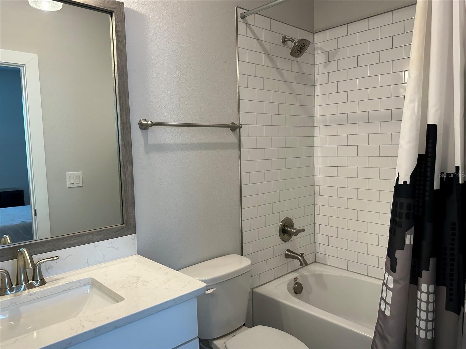 2328 LINDSTROM Street – photo 4