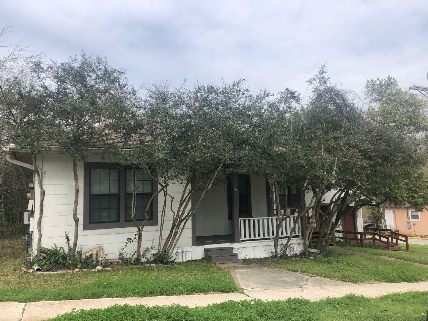 Two bedroom Apartment close to SHSU – photo 3