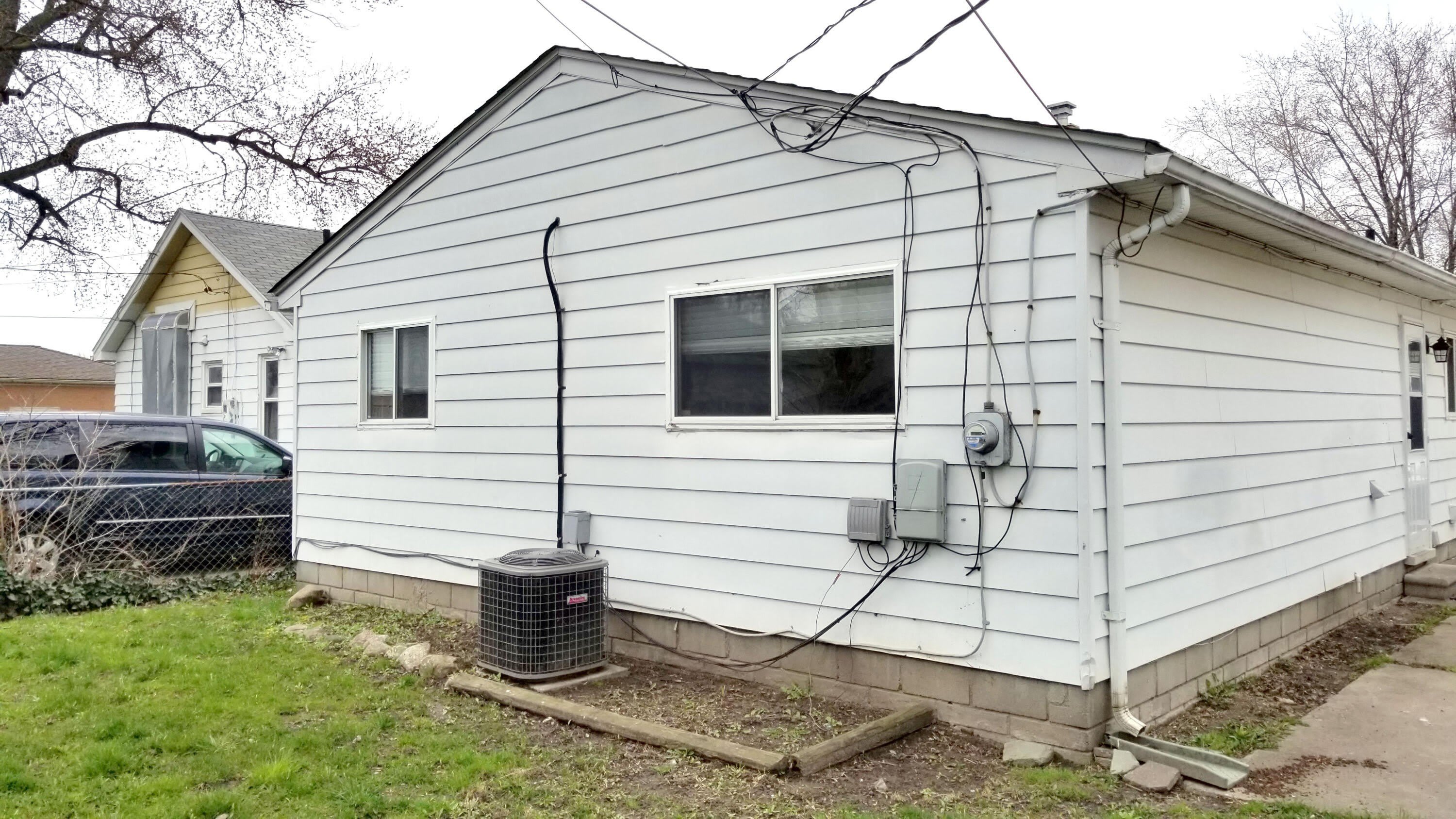 100 W Harwood Avenue – photo 2