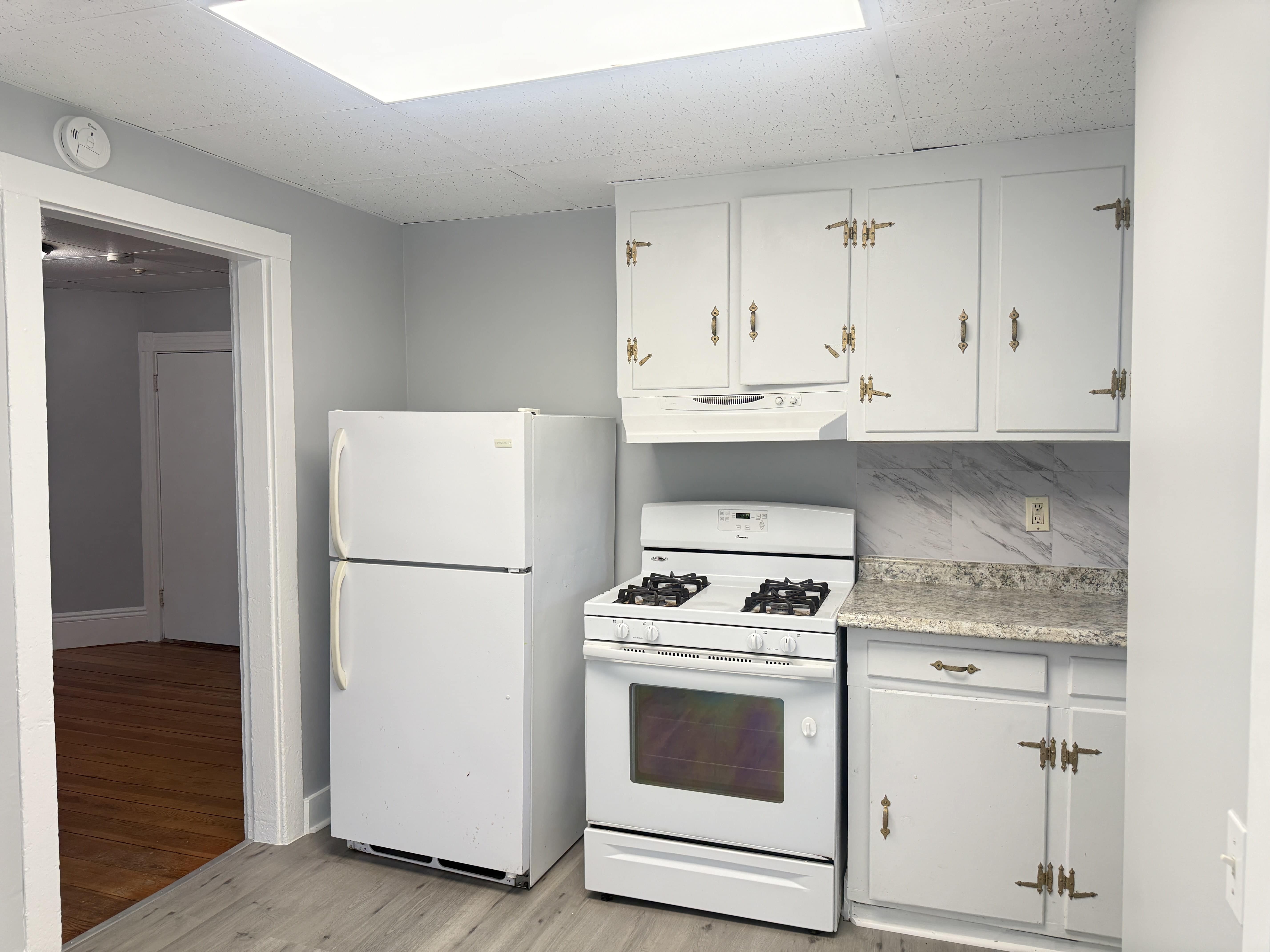 326 Granite St – photo 3
