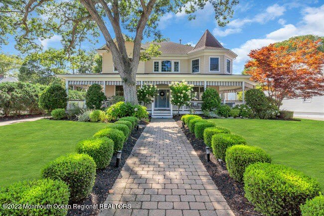 2107 3rd Avenue – photo 2