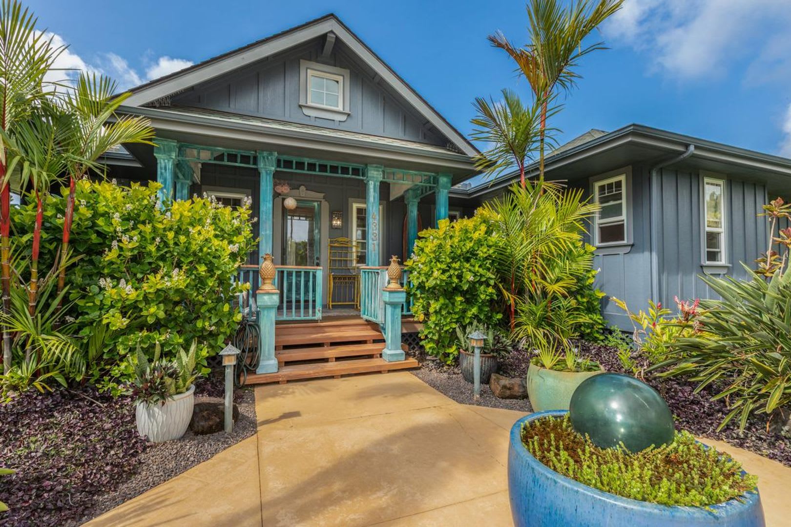 Private North Shore Oasis: Unique Pod-Style Estate with Zero-Edge Pool & Ocean View – photo 4