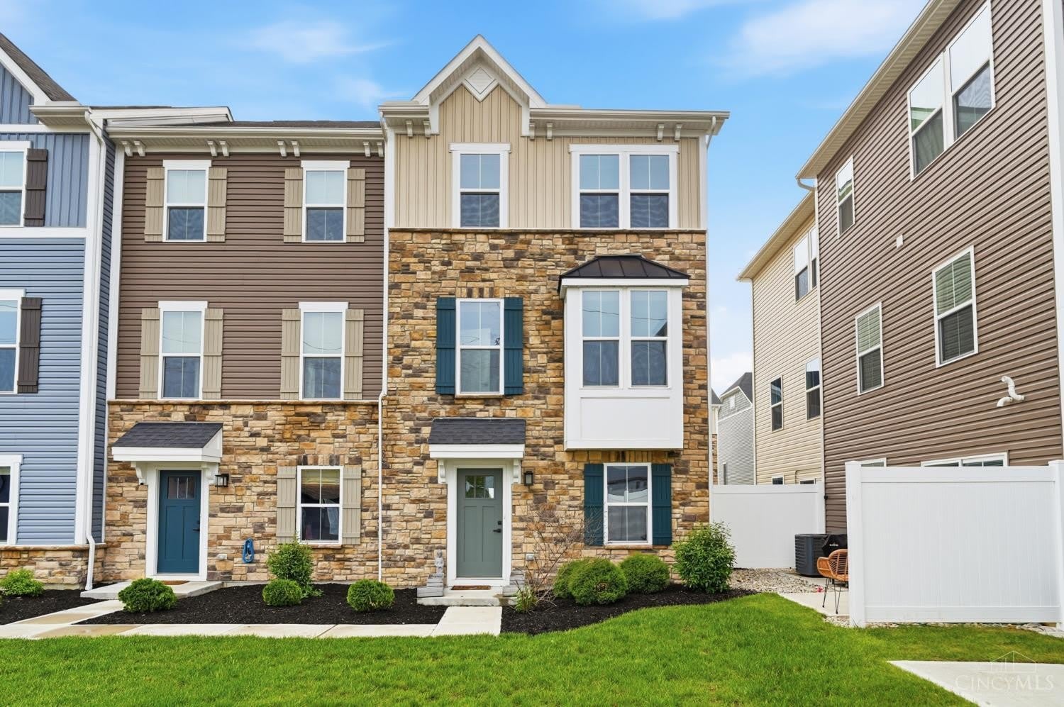 9 Wentworth Lane – photo 1