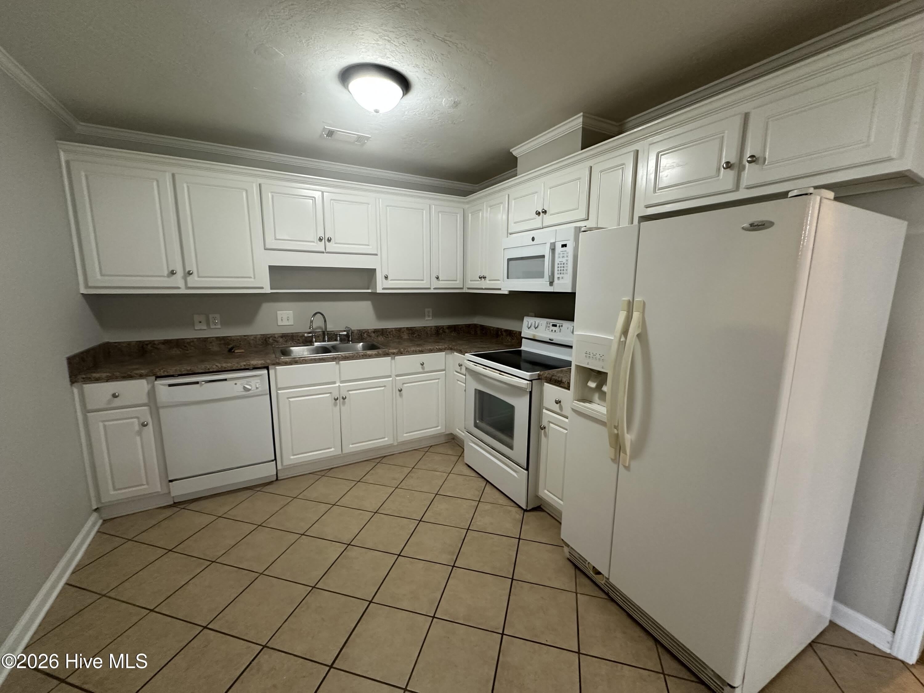 826 Whispering Willow Court – photo 4