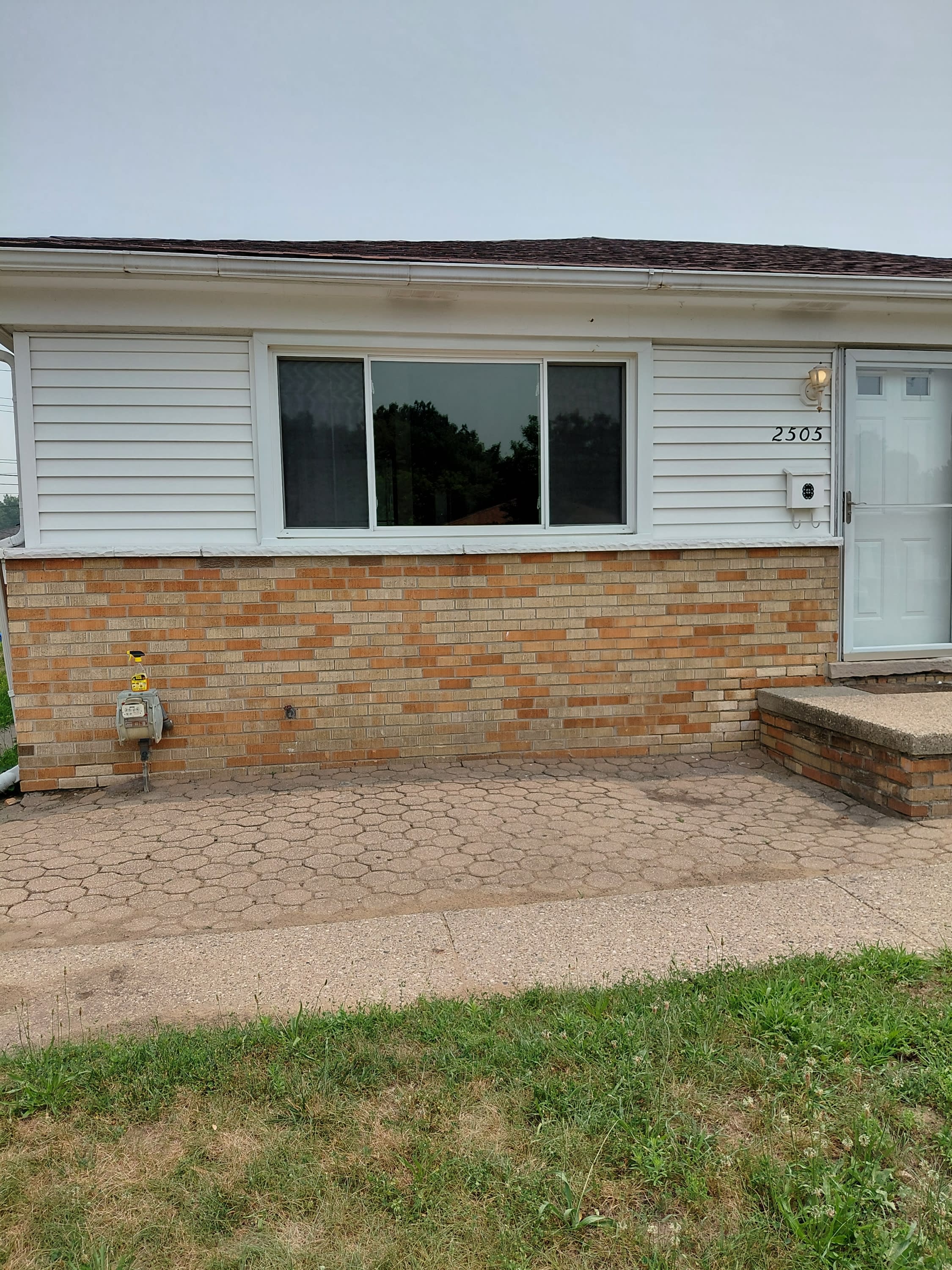 2505 Stieber Avenue – photo 2
