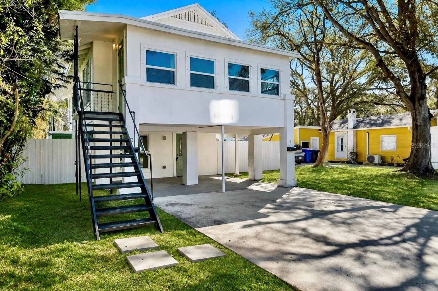 2238 QUINCY Street S – photo 1