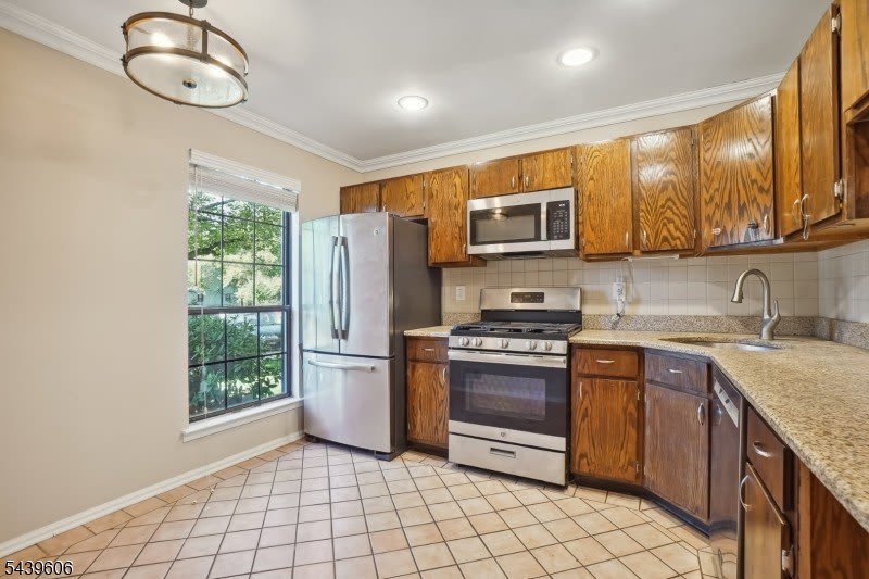 96 Baldwin Ct – photo 3