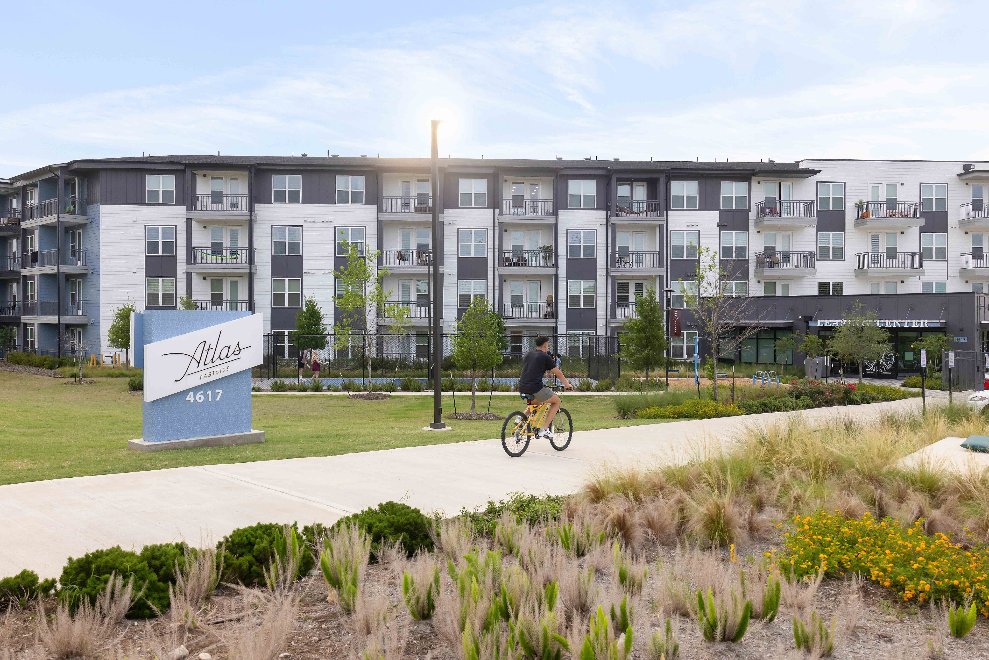 Atlas Eastside – photo 2