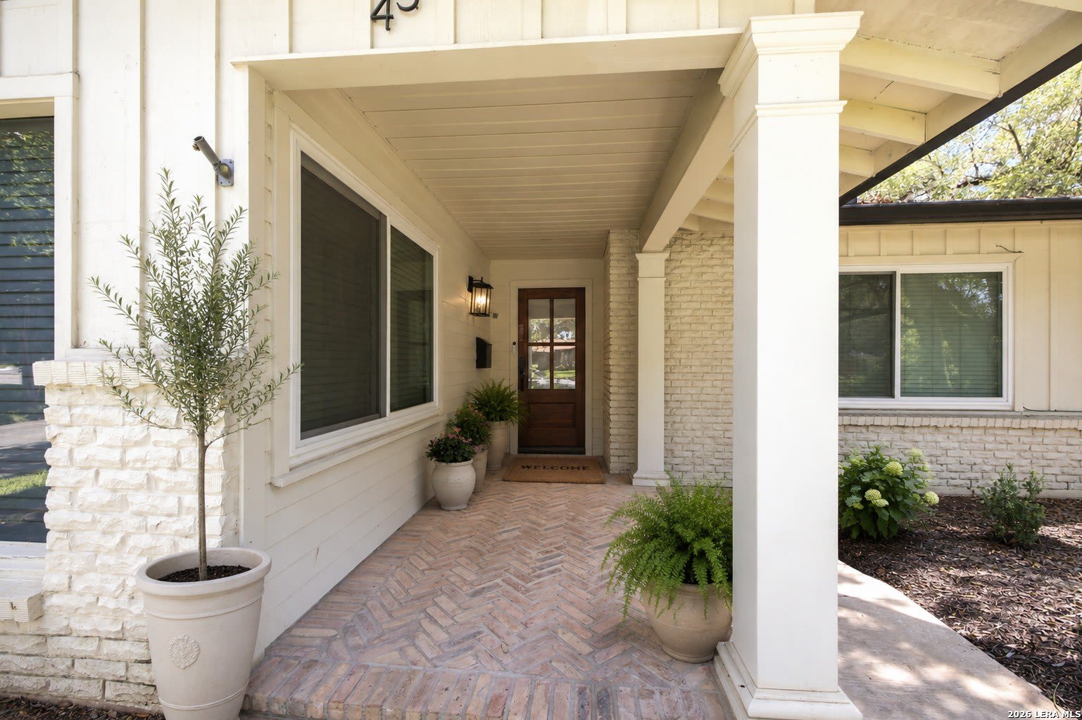 451 OAK GLEN DR – photo 2