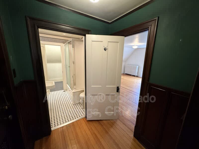 1238 Wood Avenue – photo 1