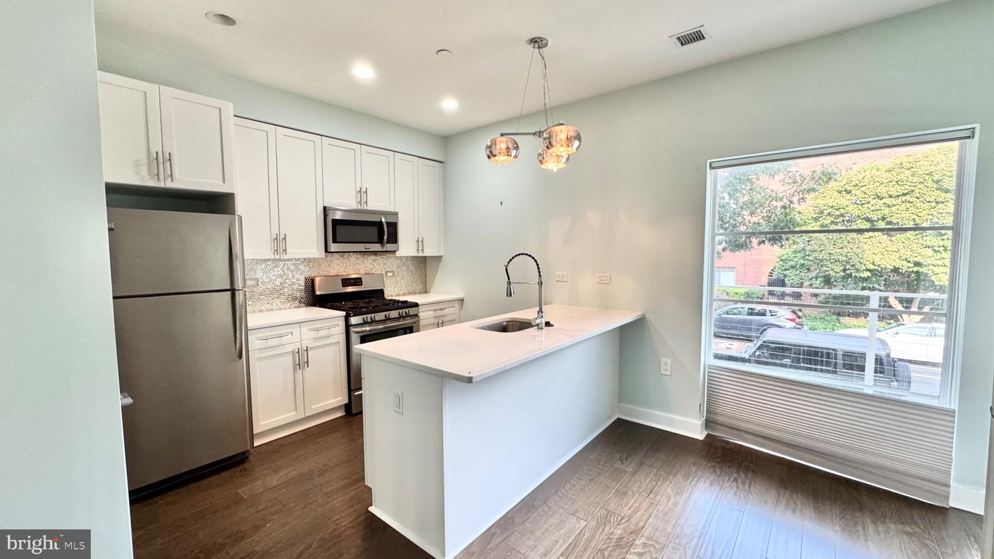 401 15Th Street Se – photo 3