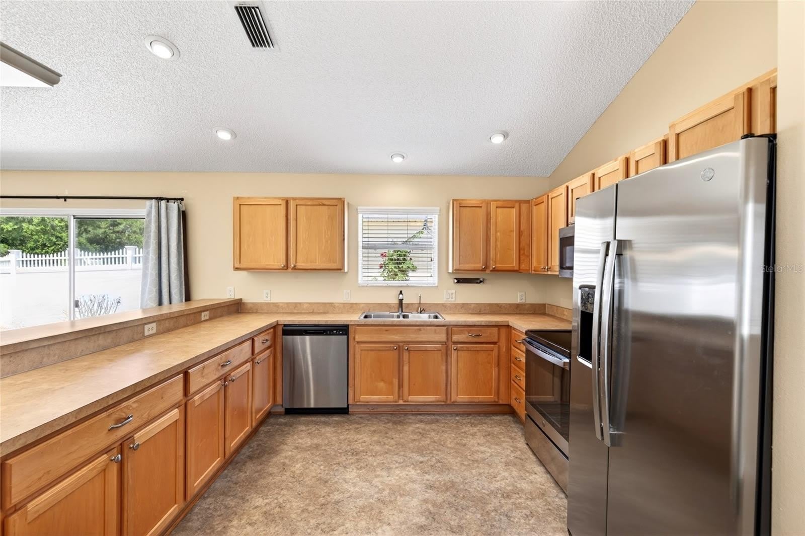 430 CALVERT Terrace – photo 3