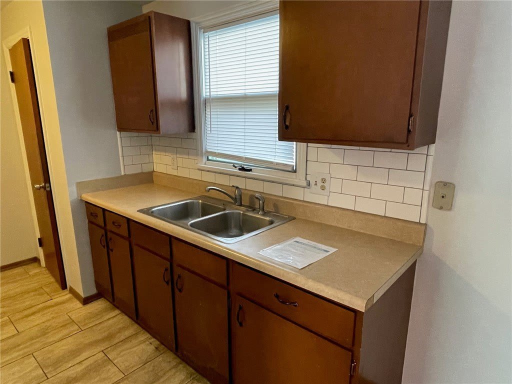214 E Spruce Street – photo 3