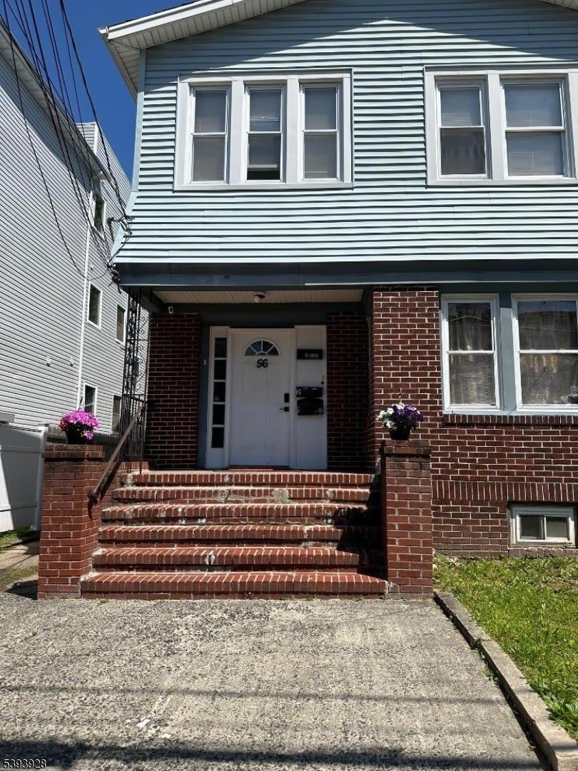 56 Monticello Ave – photo 1