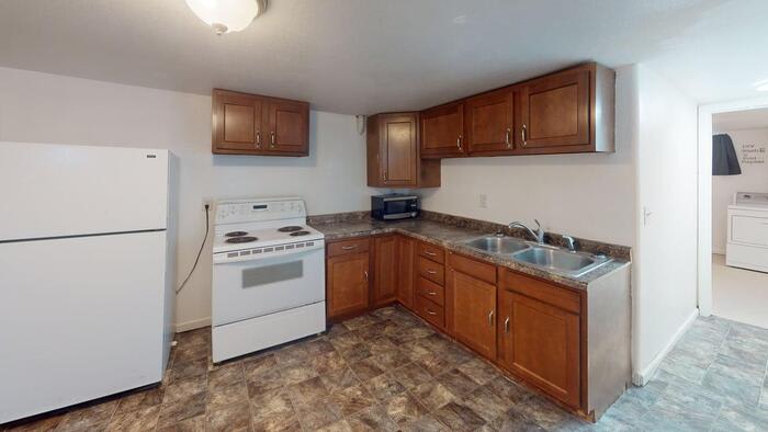 109 9th Avenue Northwest – photo 1