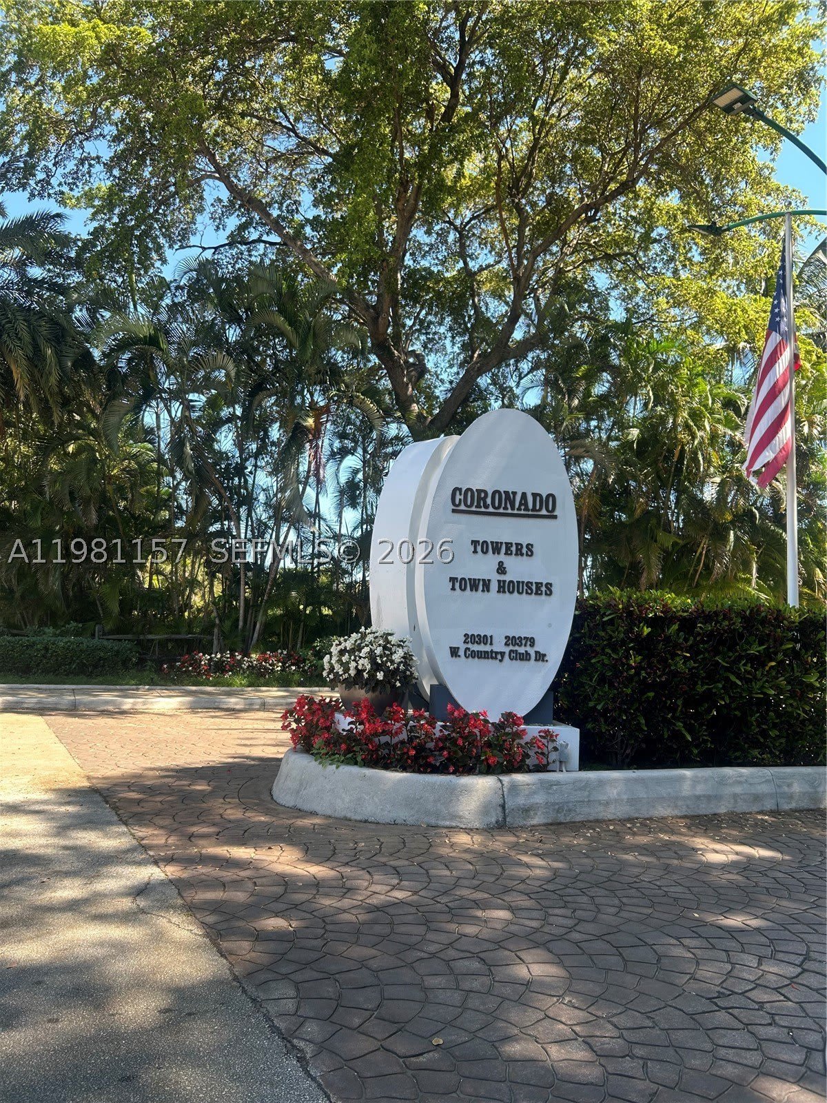 20301 W Country Club Dr – photo 2