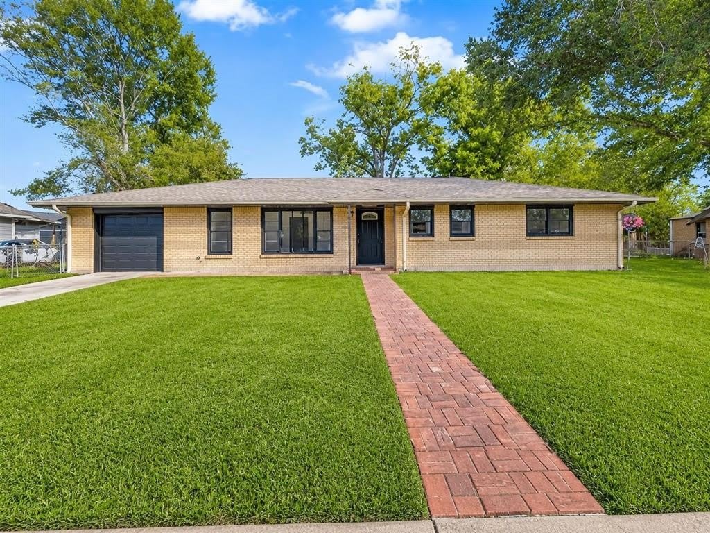 2707 Tupelo Street – photo 1
