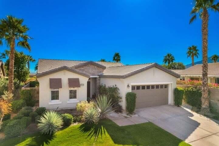60636 Desert Shadows Drive – photo 2