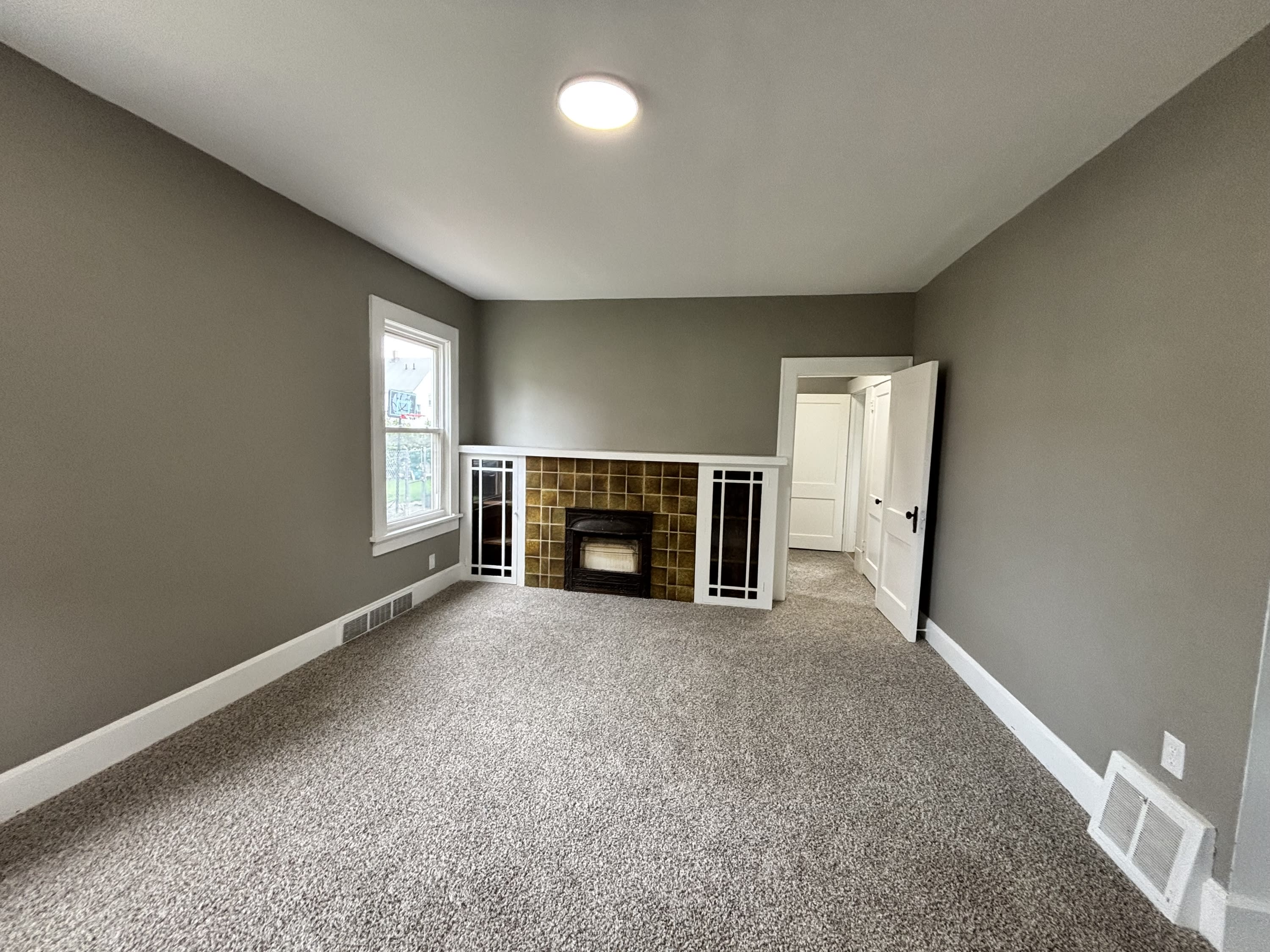 330 Columbus Ave NW – photo 5
