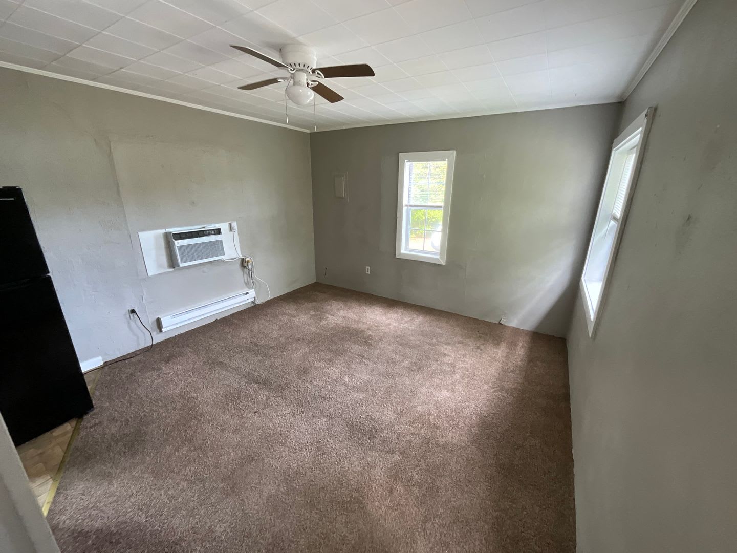 Cozy 1/1 Cottage at Hill Loop in Bonifay with Water/Sewer, Garbage, and Lawn Maintenance Included! – photo 2
