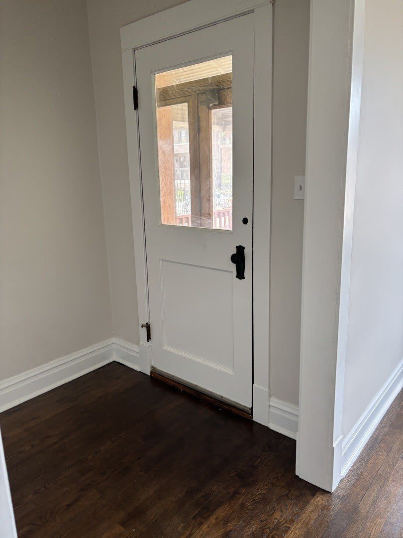 2737 W Belmont Avenue – photo 4