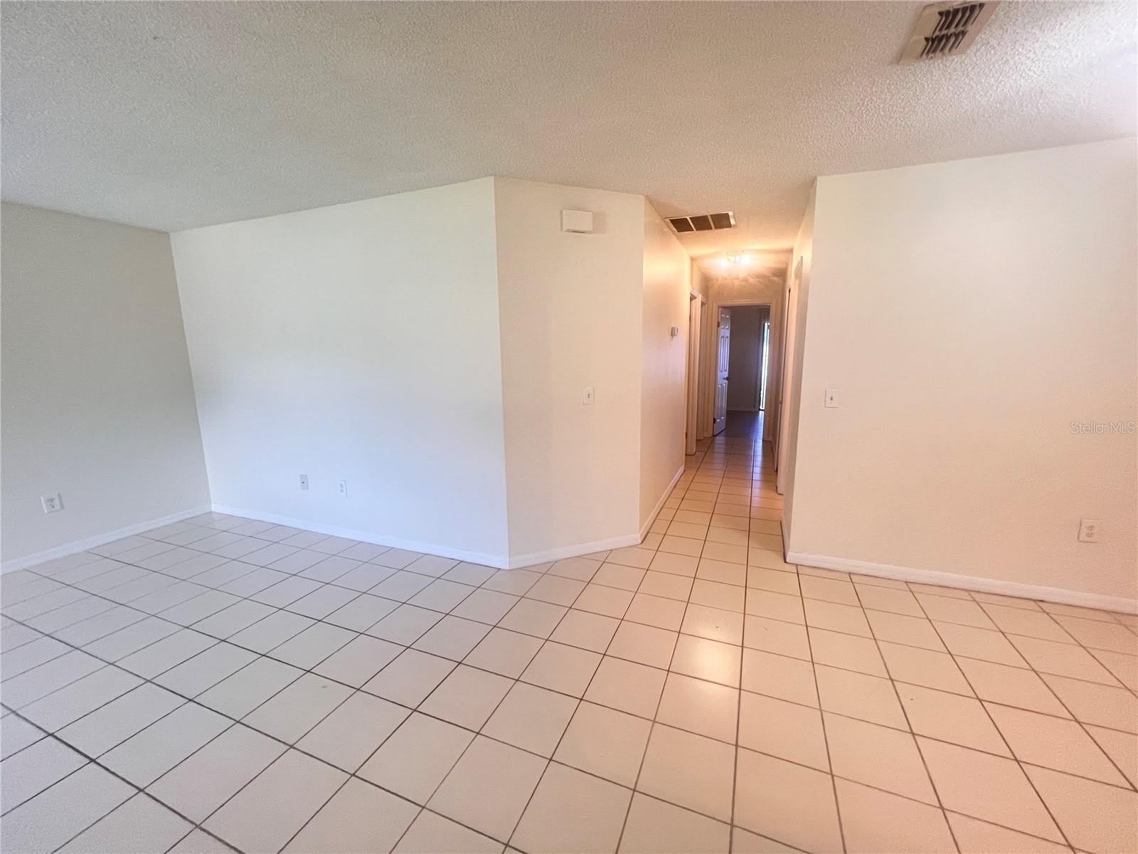 73 PROVIDENCE Lane – photo 2