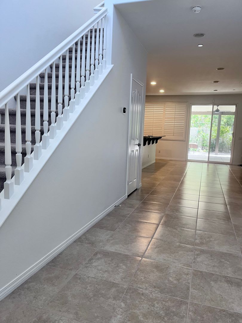 Beautifully Spacious 2-Story Home – photo 2