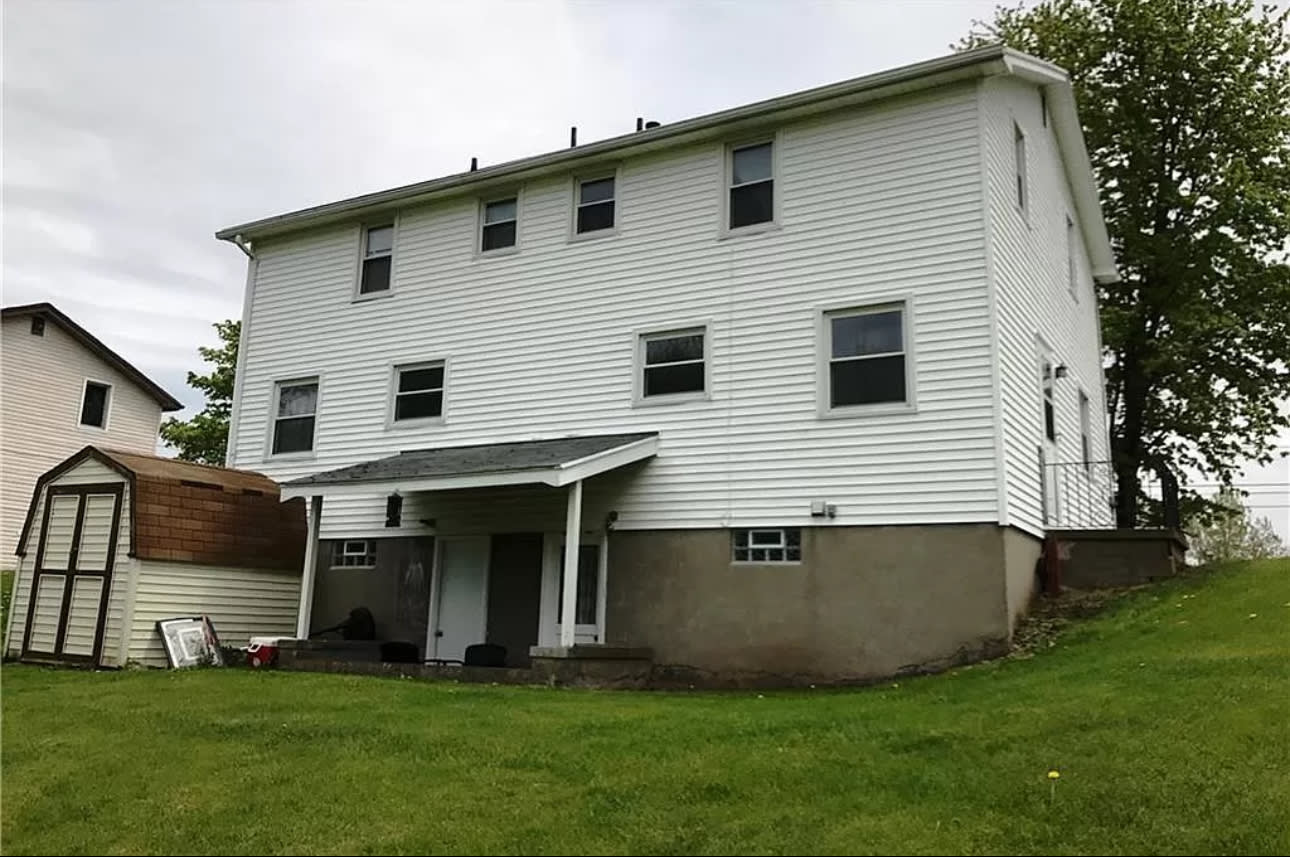 2831 Ridge Rd – photo 2