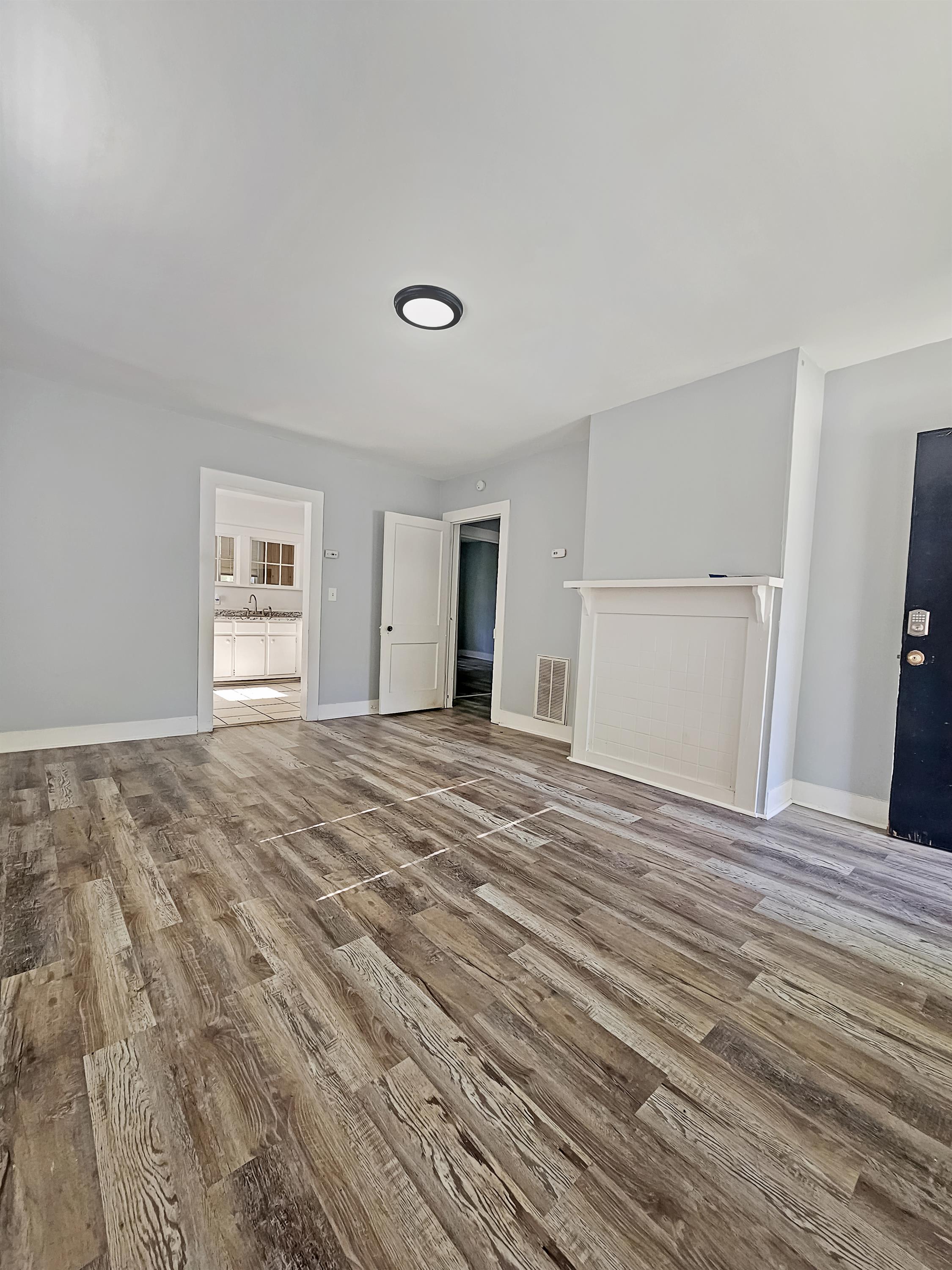 10 Clark Street – photo 3
