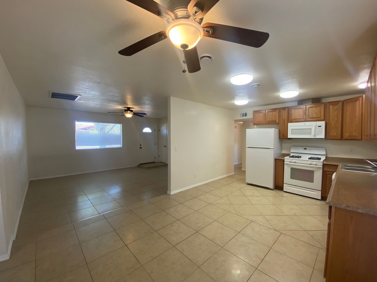3 Bedroom 1 Bathroom Home – photo 3