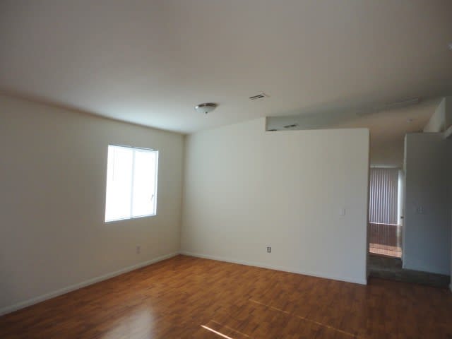 Beautiful Single Story Home in North Las Vegas! – photo 2