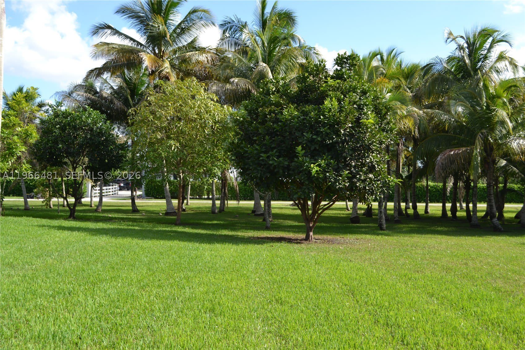 5425 SW 190th Ave – photo 1