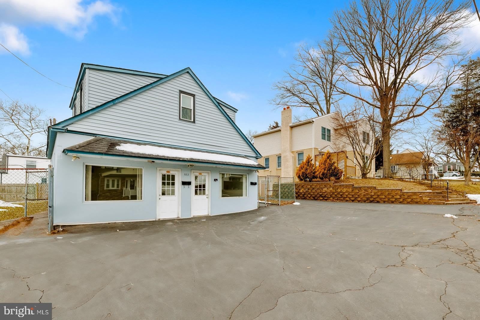 663 CLEARVIEW Avenue – photo 3