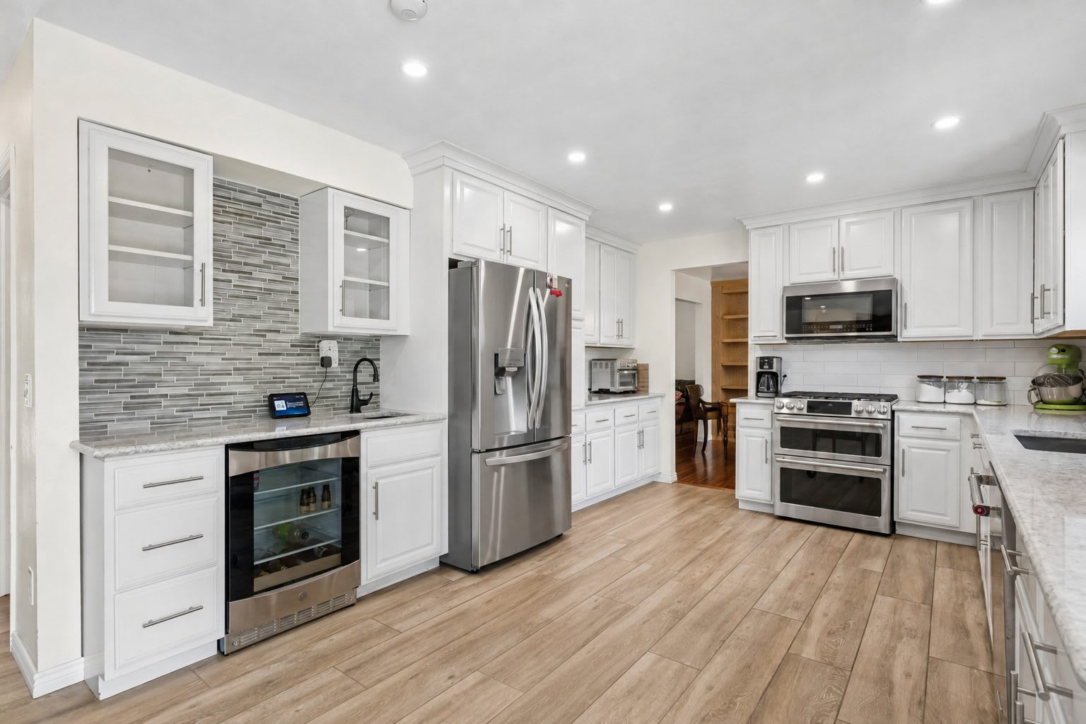825 Northridge Rd – photo 3