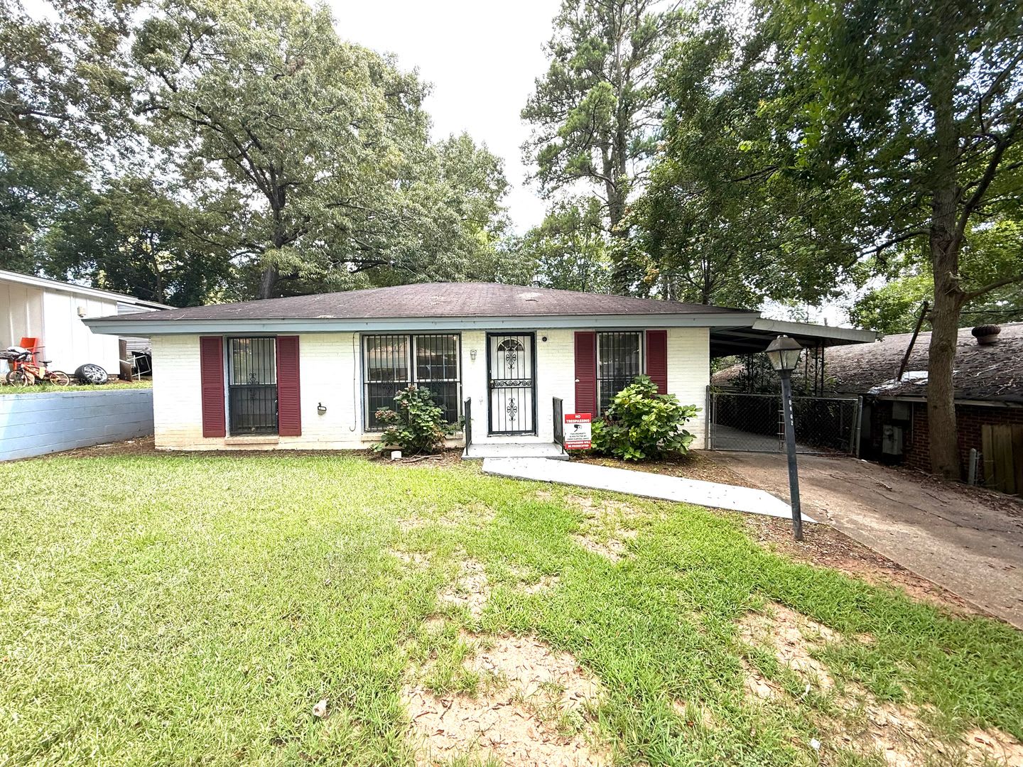 ** 3 bed 1.5 bath located in Chisholm ** Call our self showing number to schedule a tour – photo 1