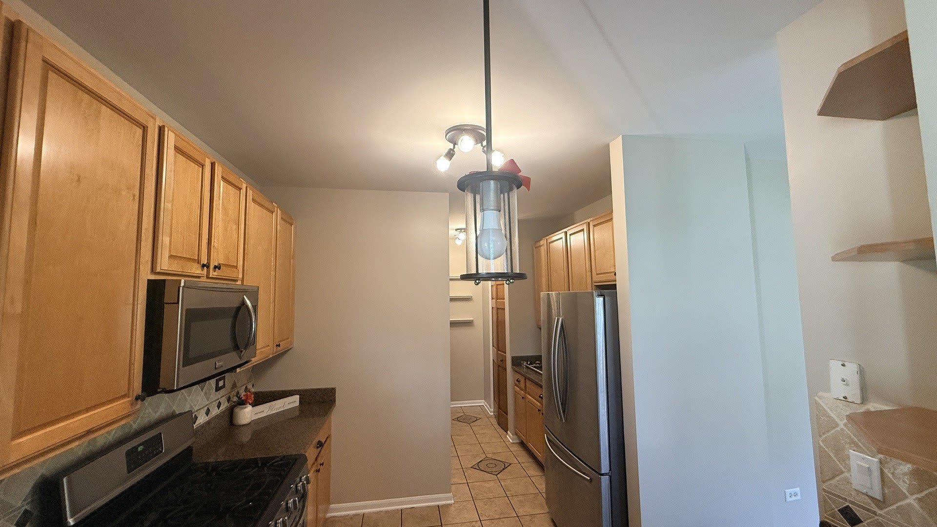 2437 Oneida Lane – photo 3