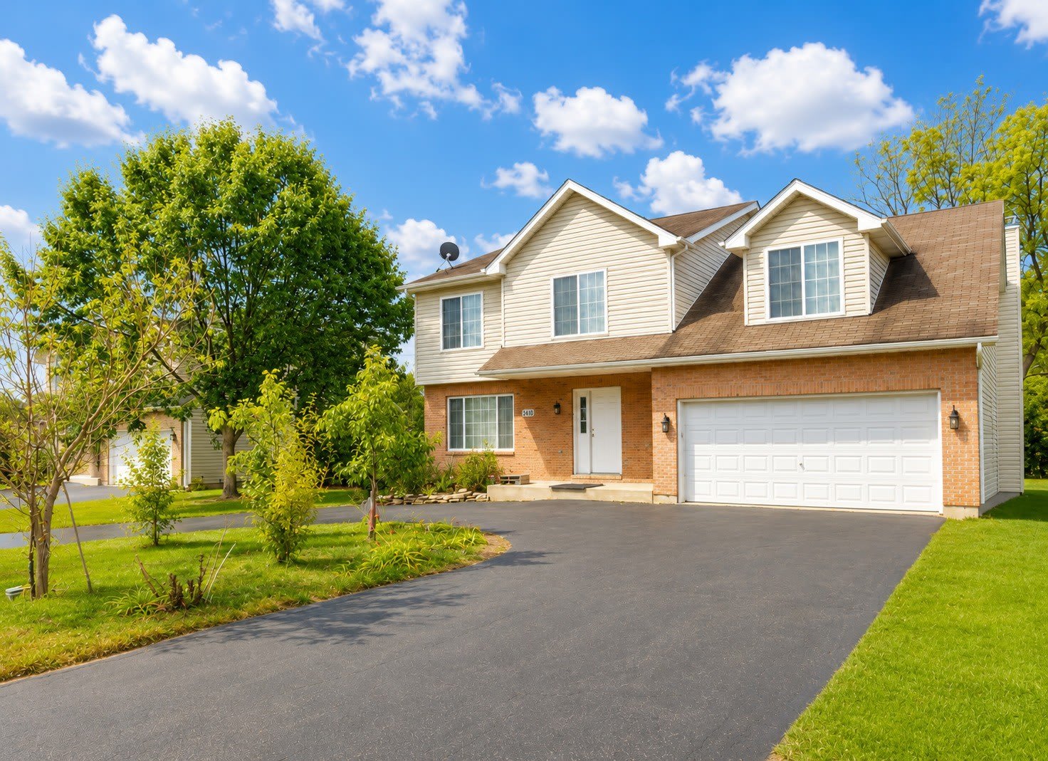 1462 Glen Ellyn Road – photo 1