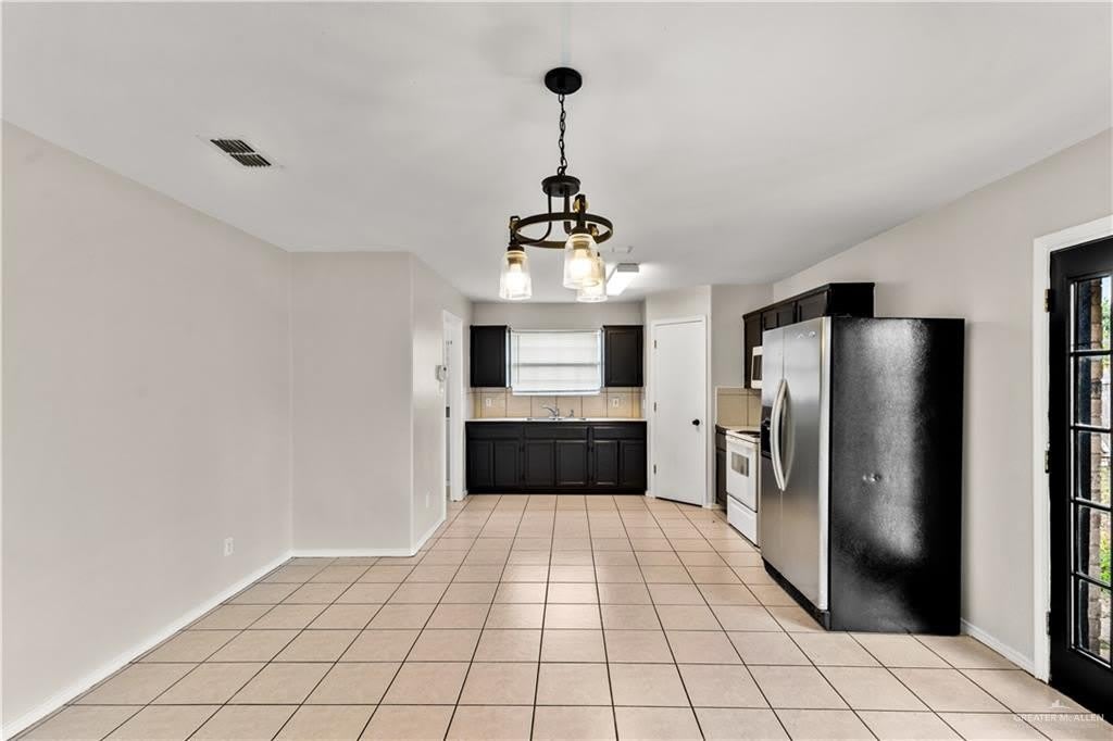 4416 Thunderbird Avenue – photo 4